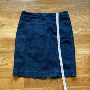Anne Klein Denim Skirt Womens Size 8 Dark Blue Cotton Stretch Vented Back Zip AK
